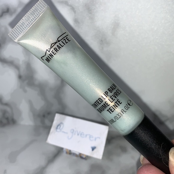 GLACE MINERALIZED TINTED LIP BALM MAC (Baking Beauties) - Picture 4 of 16